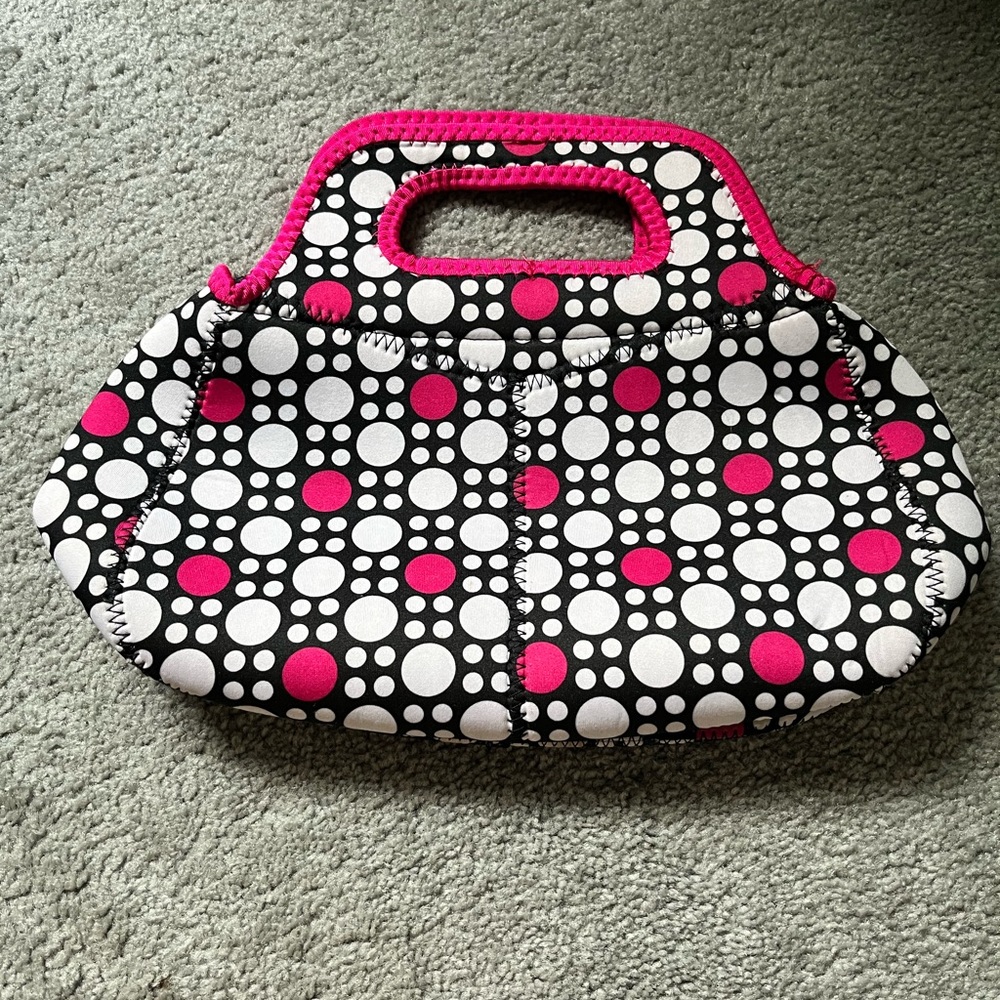 Foam lunchbox
